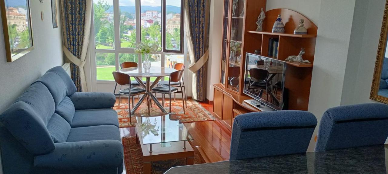 Apartamento Avelina モンフォルテ・デ・レモス エクステリア 写真